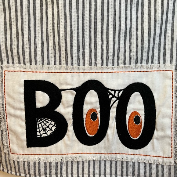 Halloween Rustic Farmhouse Striped Table Runner BOO Patch Eyeballs Webs - Picture 1 of 7
